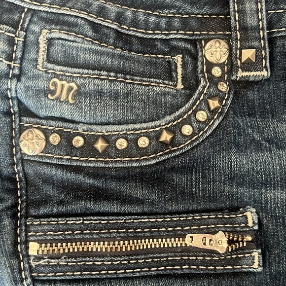 MISS ME Gorgeous Straight Leg Embellished Jeans Size 27 - Picture 4 of 10